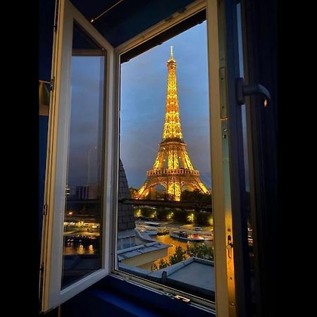 Апартаменты Eiffel Tower Romantic View Париж Экстерьер фото